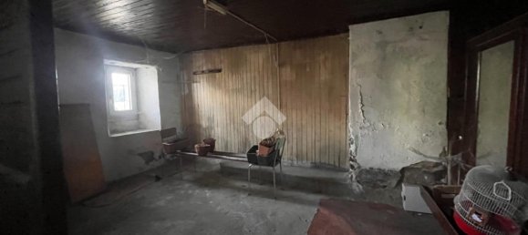 Дом с 4 комнатами в Аллен, Италия № 102804 31