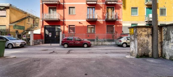 2 bedrooms Apartment in Milan, Italy No. 244107 22