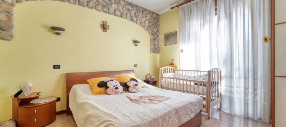 2 bedrooms Apartment in Milan, Italy No. 244107 8