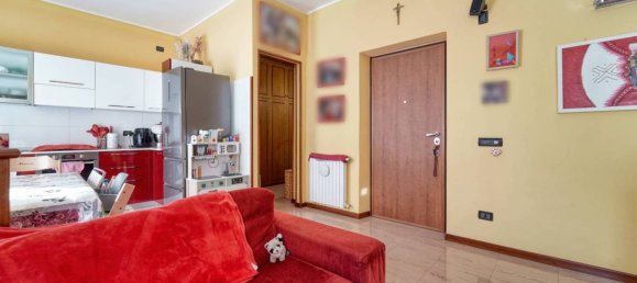 2 bedrooms Apartment in Milan, Italy No. 244107 3