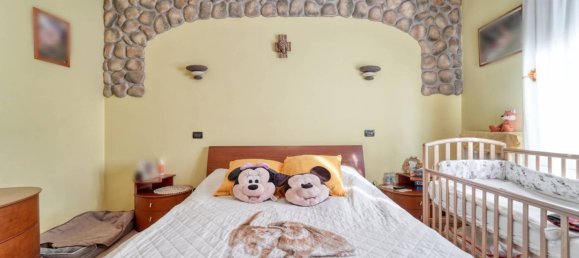 2 bedrooms Apartment in Milan, Italy No. 244107 9