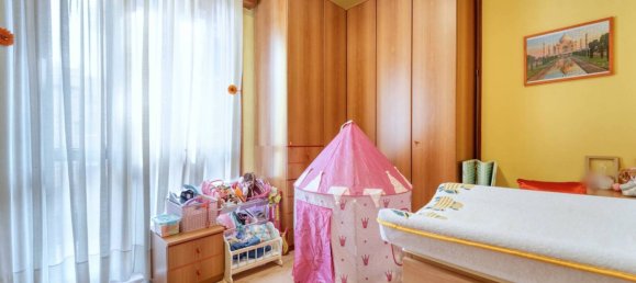 2 bedrooms Apartment in Milan, Italy No. 244107 11