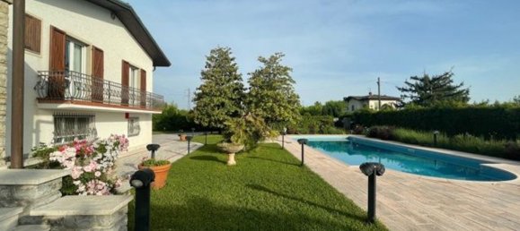6 rooms Villa in Forte dei Marmi, Italy No. 138869 4