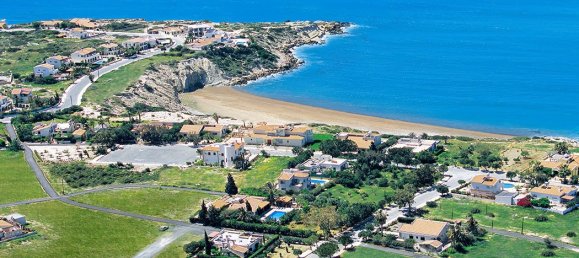 5 bedrooms Villa in Paphos, Cyprus No. 10396 4