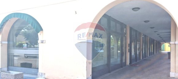 92m² Commercial property in Saccolongo, Italy No. 266132 5