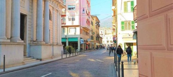 5 rooms Apartment in Rapallo, Italy No. 146154 24