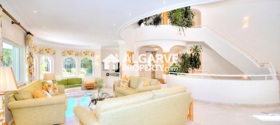 6 bedrooms Villa in Quarteira, Portugal No. 101253 2