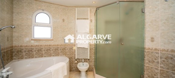 6 bedrooms Villa in Quarteira, Portugal No. 101253 21