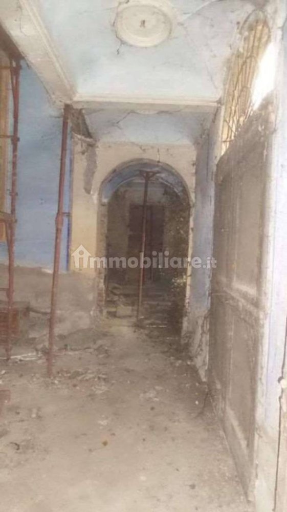 5 rooms Villa in Modena, Italy No. 176891