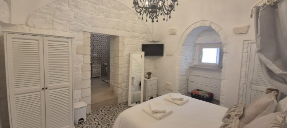 4 rooms House in Cisternino, Italy No. 39393 32