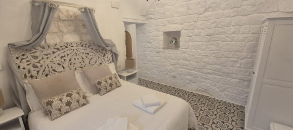 4 rooms House in Cisternino, Italy No. 39393 34