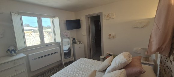 4 rooms House in Cisternino, Italy No. 39393 26