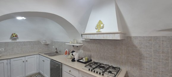 4 rooms House in Cisternino, Italy No. 39393 41