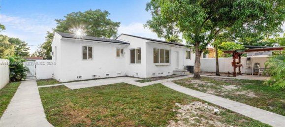 5 dormitorios villa en venta en Miami, Miami-Dade, Florida, USA № 615676 5