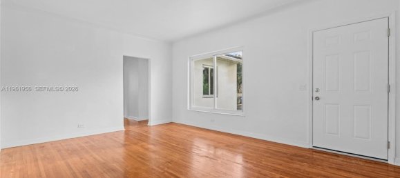 5 dormitorios villa en venta en Miami, Miami-Dade, Florida, USA № 615676 26