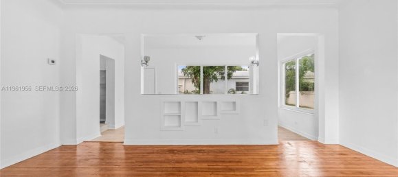 5 dormitorios villa en venta en Miami, Miami-Dade, Florida, USA № 615676 28