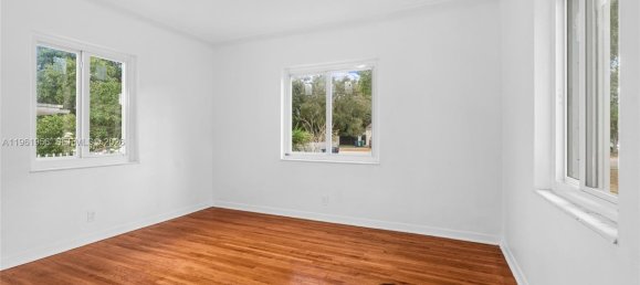 5 dormitorios villa en venta en Miami, Miami-Dade, Florida, USA № 615676 7