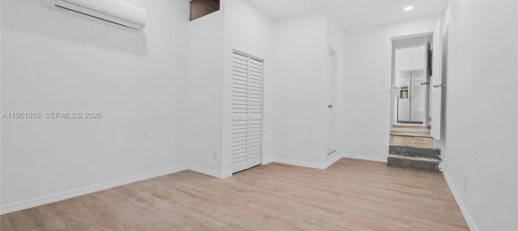 5 dormitorios villa en venta en Miami, Miami-Dade, Florida, USA № 615676 15