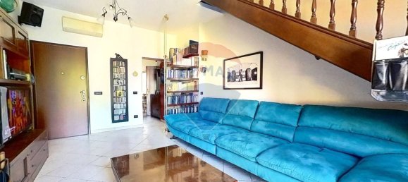 Квартира с 3 комнатами в Камбьяго, Италия № 318529 3