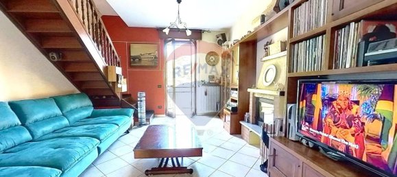 Квартира с 3 комнатами в Камбьяго, Италия № 318529 2