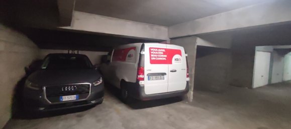 12m² Parking in Paris, France No. 144097 2