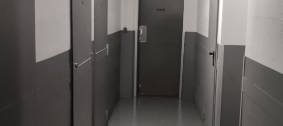 12m² Parking in Paris, France No. 144097 3