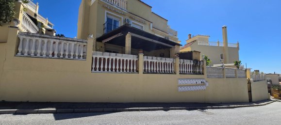 3 غرف نوم منزل في Estepona, Spain رقم 168231 94