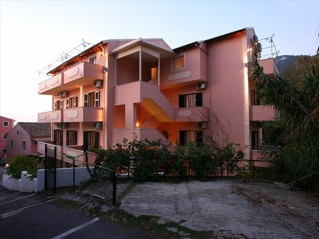 640m² Townhouse in Corfu, Greece No. 7988