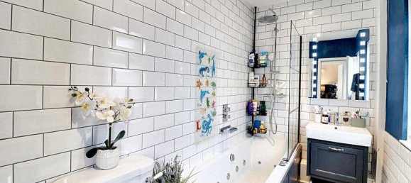 3 bedrooms House in Tatsfield, United Kingdom No. 4754 8