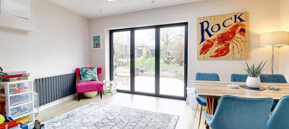 3 bedrooms House in Tatsfield, United Kingdom No. 4754 6