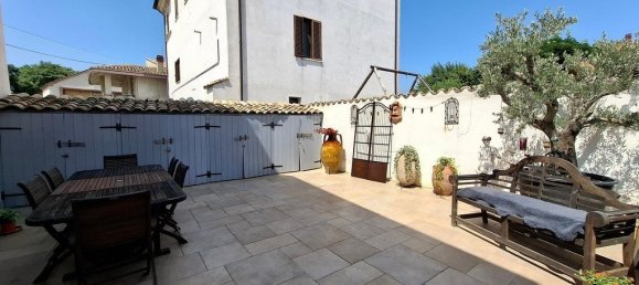 3 bedrooms Villa in Crecchio, Italy No. 267271 6