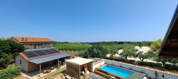 3 bedrooms Villa in Crecchio, Italy No. 267271 37