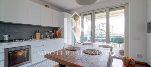 4 bedrooms Apartment in Pioltello, Italy No. 2554 14