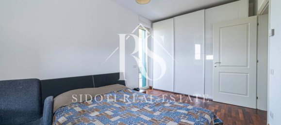 4 bedrooms Apartment in Pioltello, Italy No. 2554 12