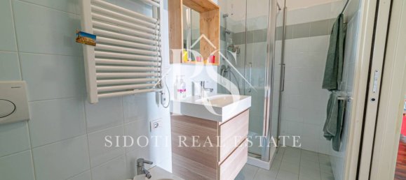 4 bedrooms Apartment in Pioltello, Italy No. 2554 9