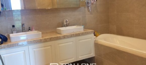 4 غرف نوم شقة في Tay Ho, Vietnam رقم 1343 8