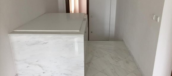 5 Schlafzimmer Gewerbliche Immobilie in Thessaloniki, Greece, Nr. 5712 21