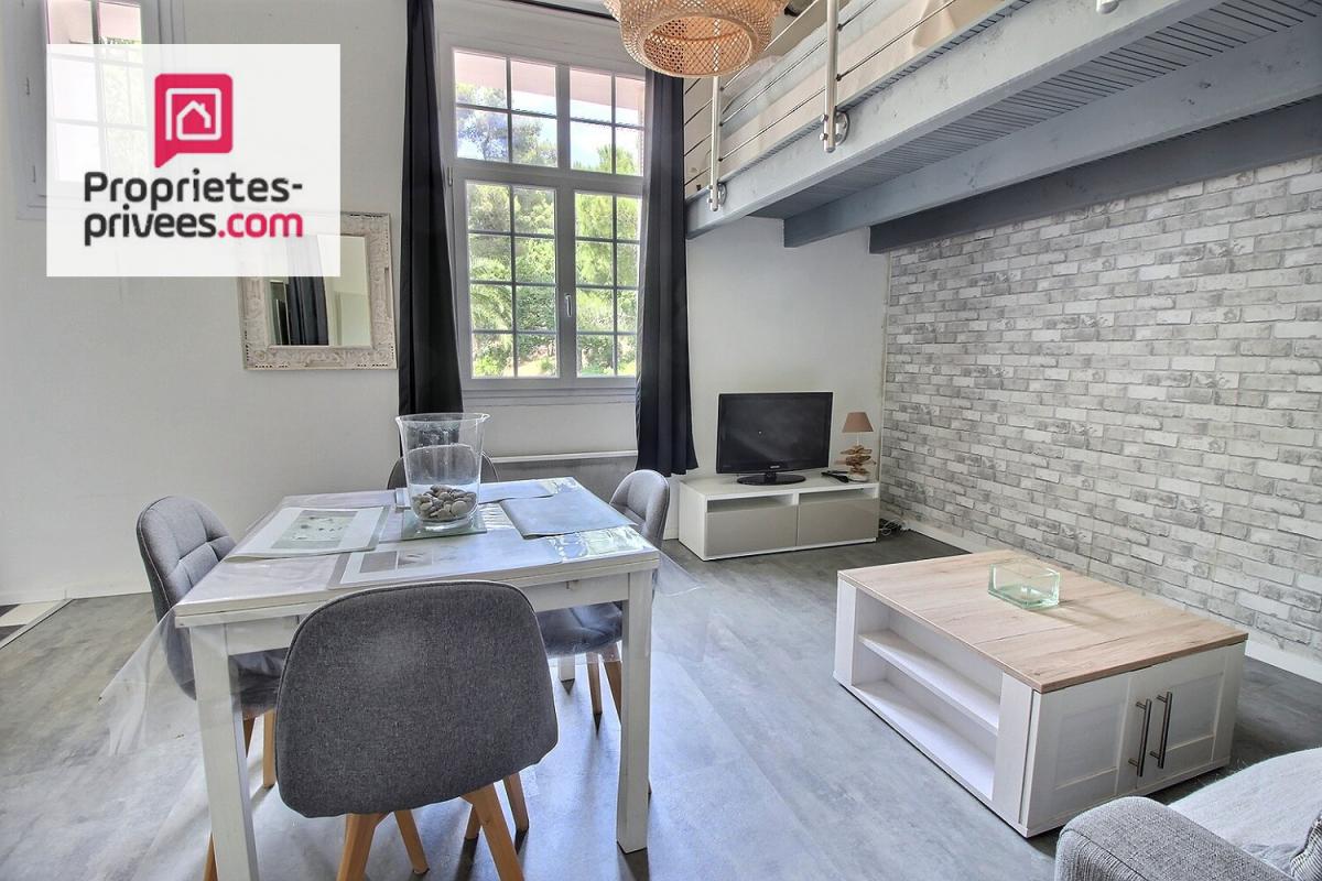 Studio à Hyères, France No. 294302