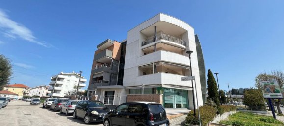 3غرفة شقة في Montesilvano, Italy رقم 36312 2