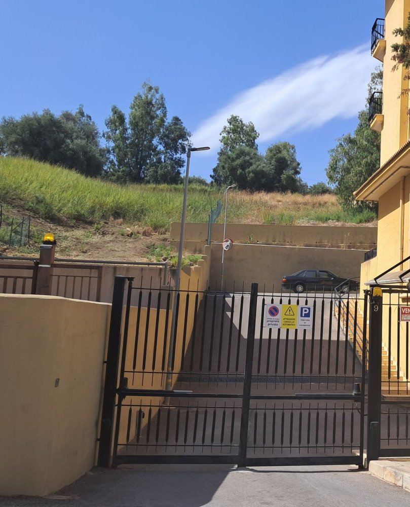  مرآب في Termini Imerese, Italy 24متر مربع رقم 376991