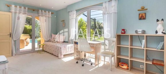 10-salle Villa à Antibes, France No. 247336 14