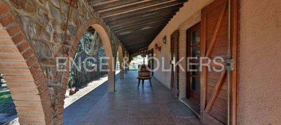 3 bedrooms House in Gavorrano, Italy No. 106409 6