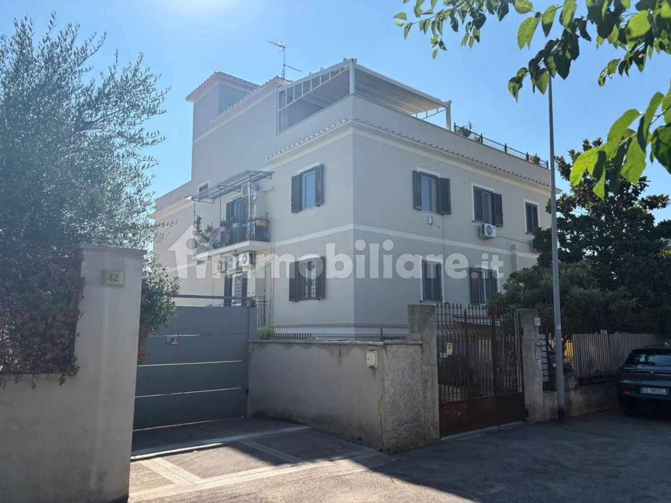 Квартира с 1 спальней в Рим, Италия № 259293