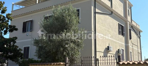 Квартира с 1 спальней в Рим, Италия № 259293 3