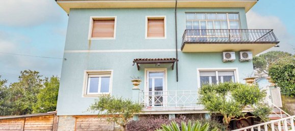 3 غرف نوم شقة في Villafranca in Lunigiana, Italy رقم 112884 34