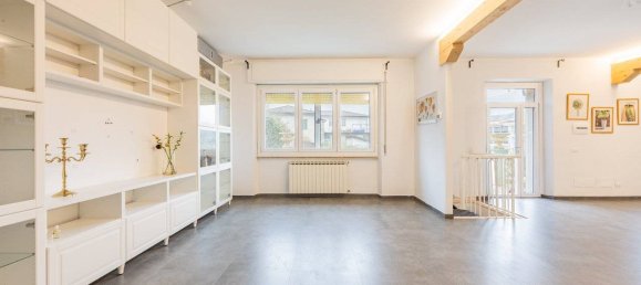 3 غرف نوم شقة في Villafranca in Lunigiana, Italy رقم 112884 9