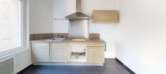 Дом с 3 спальнями в Сен-Кантен, Франция № 246610 3