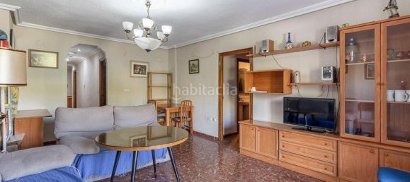 4 bedrooms Apartment in Granada, Spain No. 186962 3
