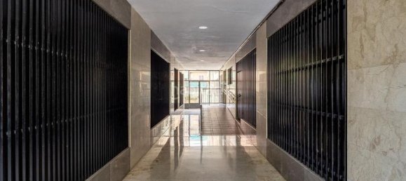 4 bedrooms Apartment in Granada, Spain No. 186962 30