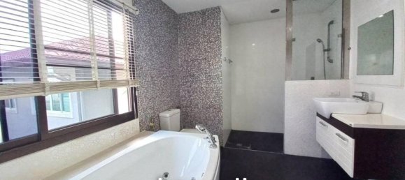 Кафе / ресторан с 3 спальнями в Паттайя, Таиланд № 15867 3